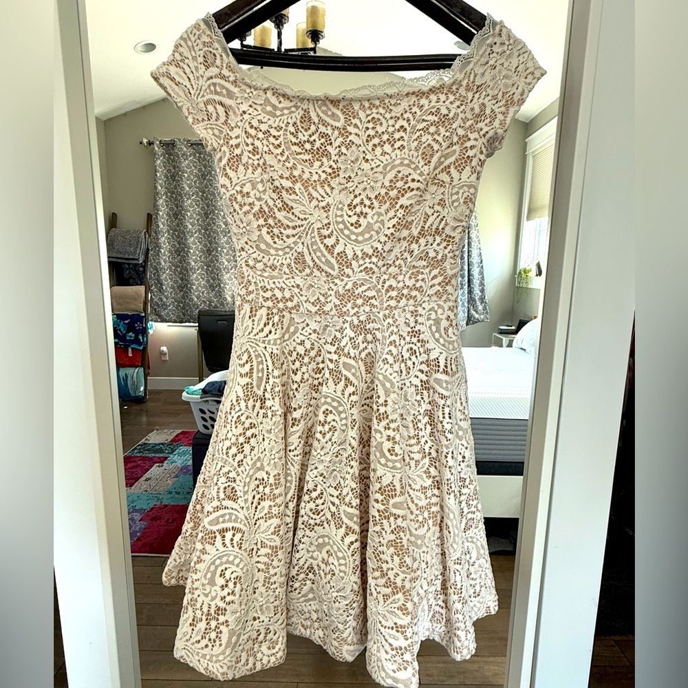 White and Nude Floral Lace Patterned Off-Shoulder Mini Dress
